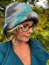 Load image into Gallery viewer, The Georgia Fall Cloche Hat Pattern