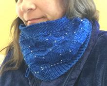 Load image into Gallery viewer, Birthday Diamonds Cowl Pattern